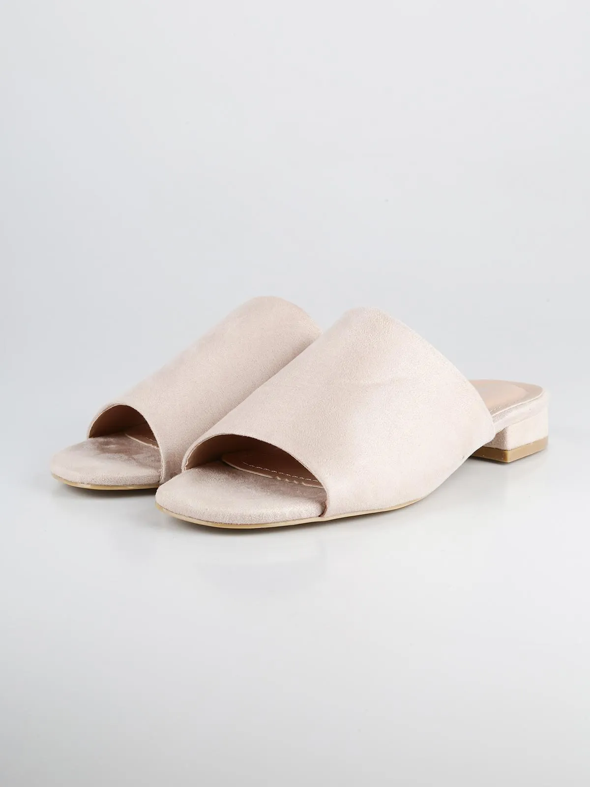 Ideal Shoes Mules basses à popeline  beige