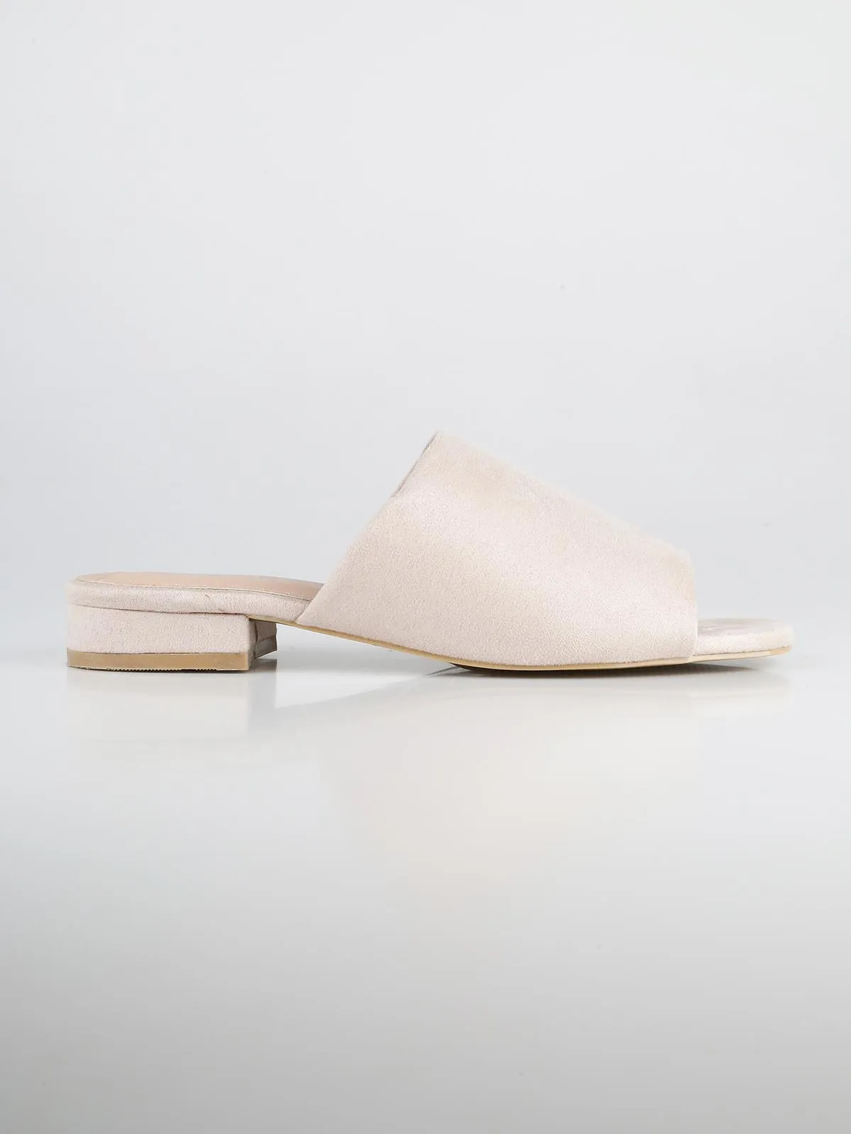 Ideal Shoes Mules basses à popeline  beige