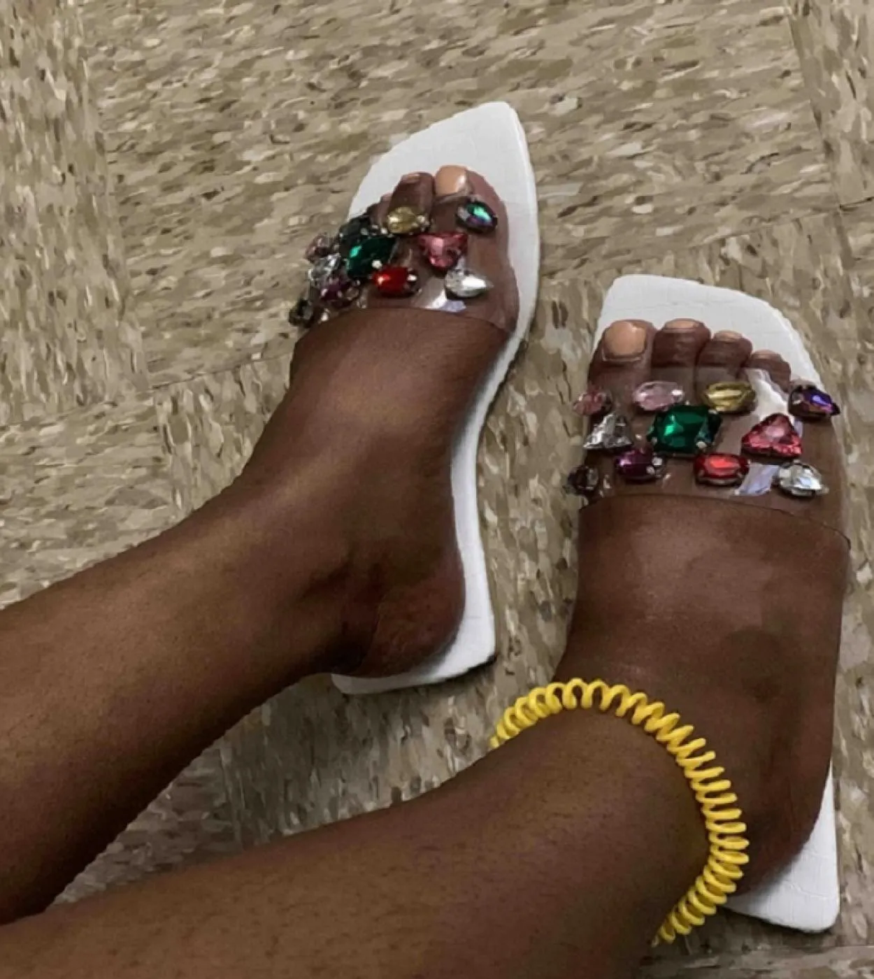 Pantofole da donna Pantofole piatte trasparenti con strass moda estiva Abbigliamento esterno Pantofole da spiaggia per il tempo