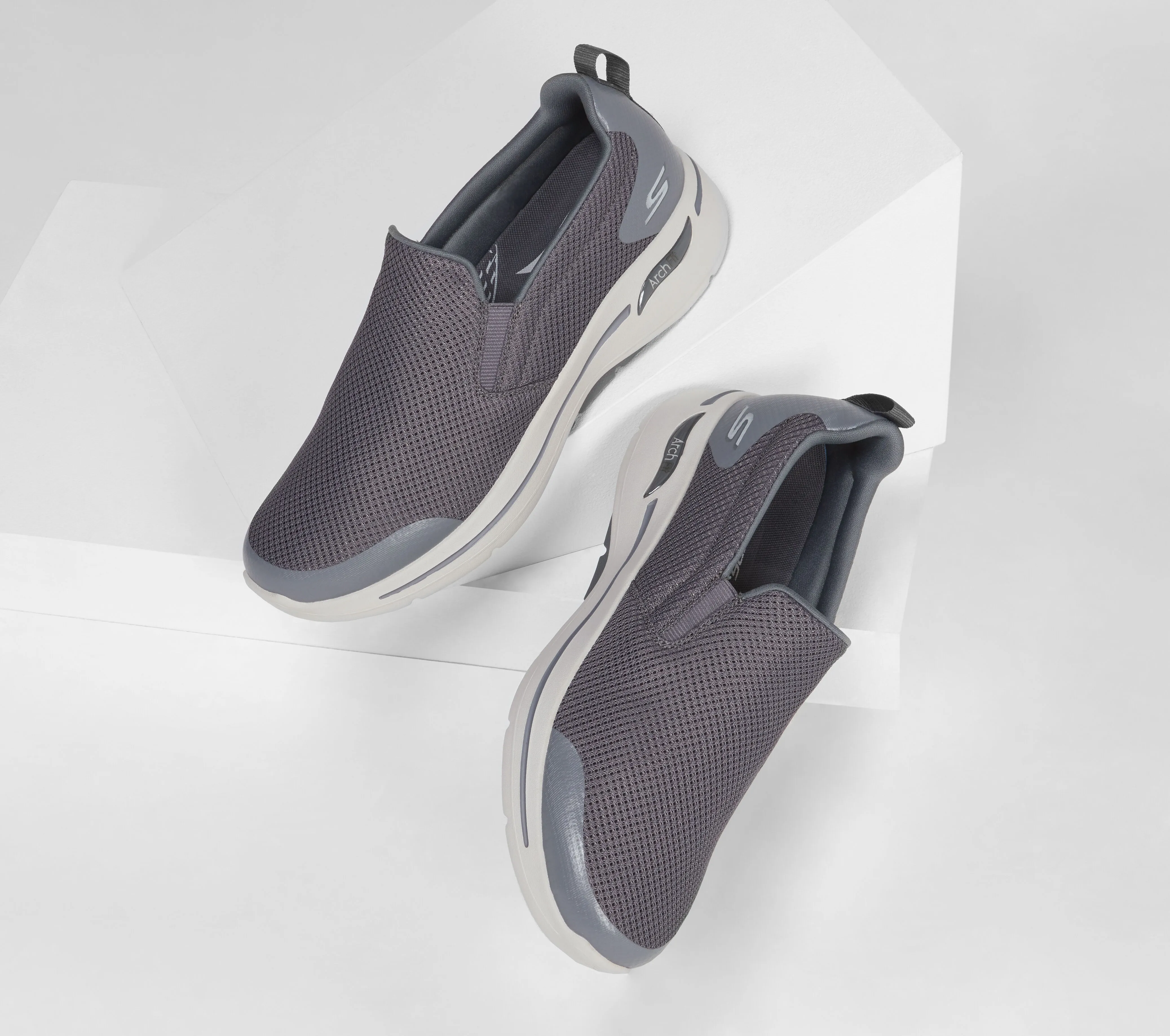 Skechers GOwalk Arch Fit - Togpath