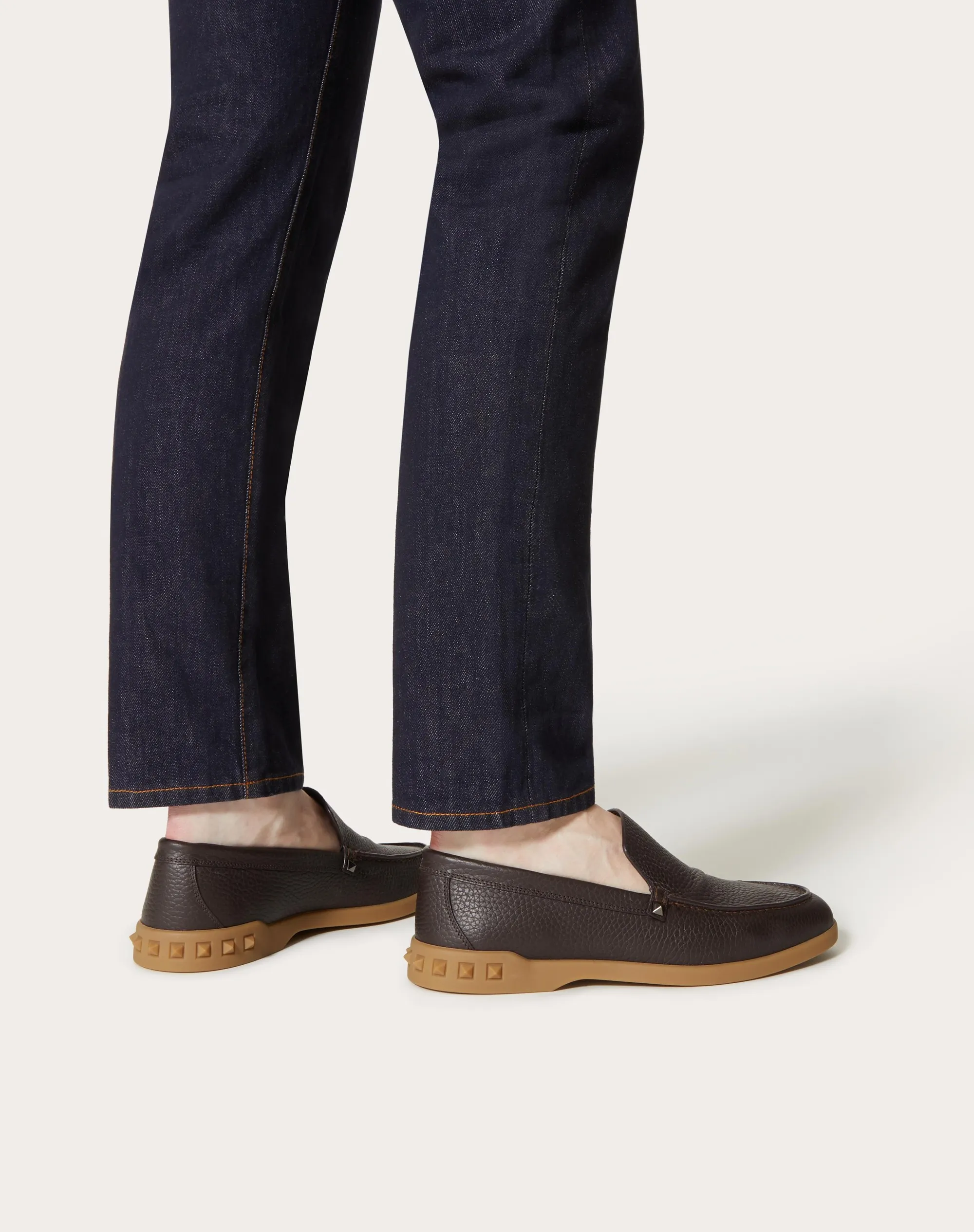 SLIP-ON LEISURE FLOWS IN VITELLO GRANATO