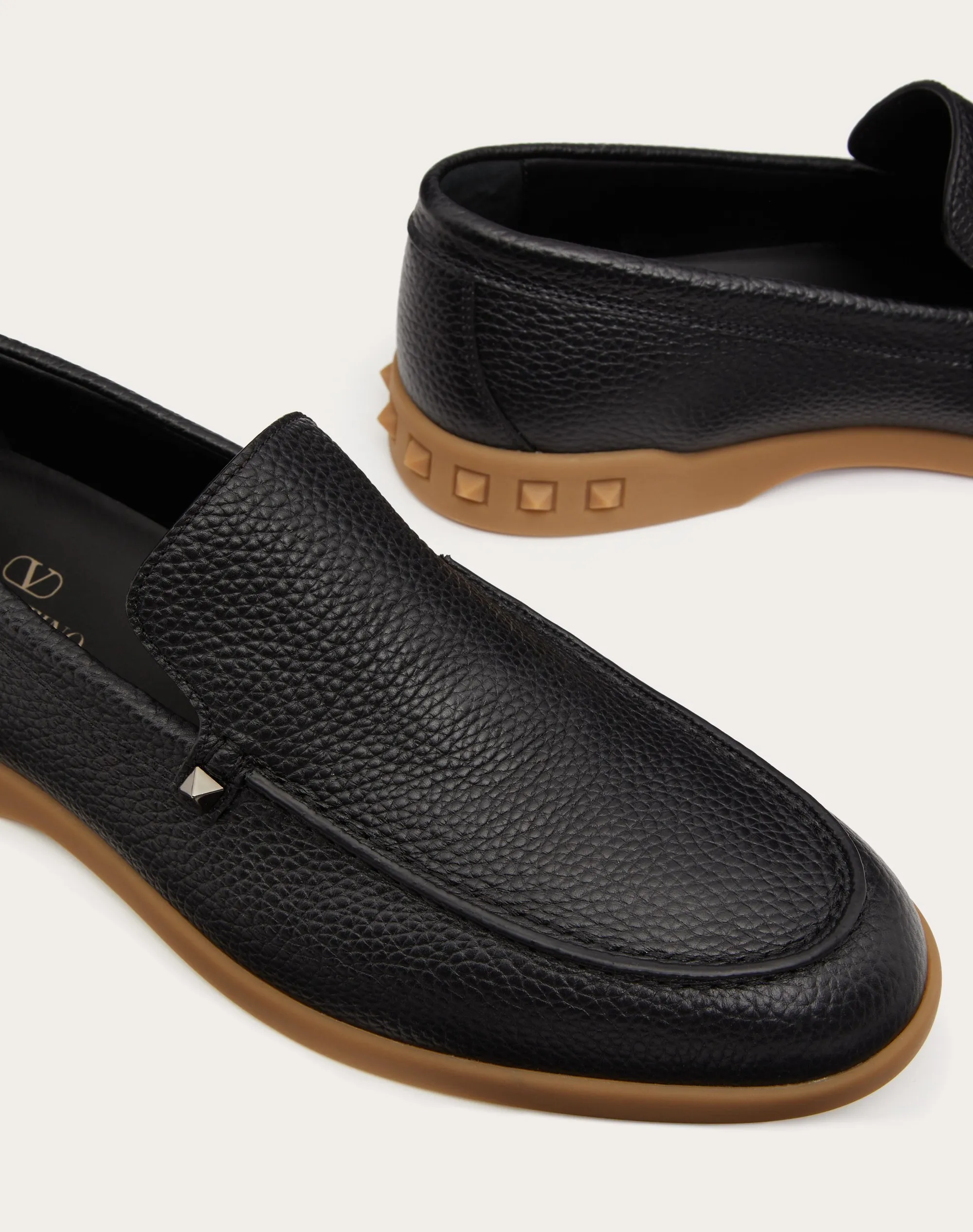 SLIP-ON LEISURE FLOWS IN VITELLO GRANATO