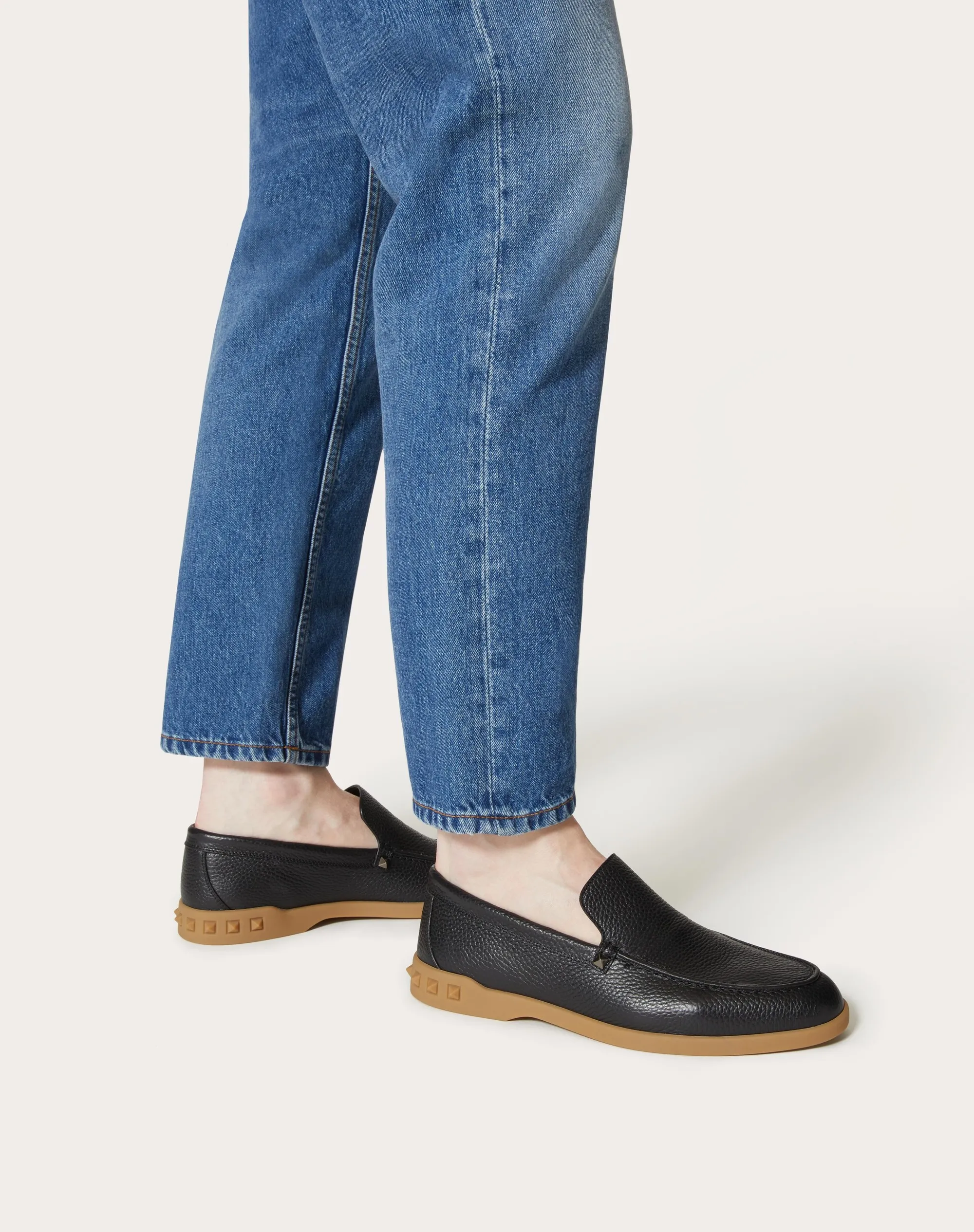 SLIP-ON LEISURE FLOWS IN VITELLO GRANATO