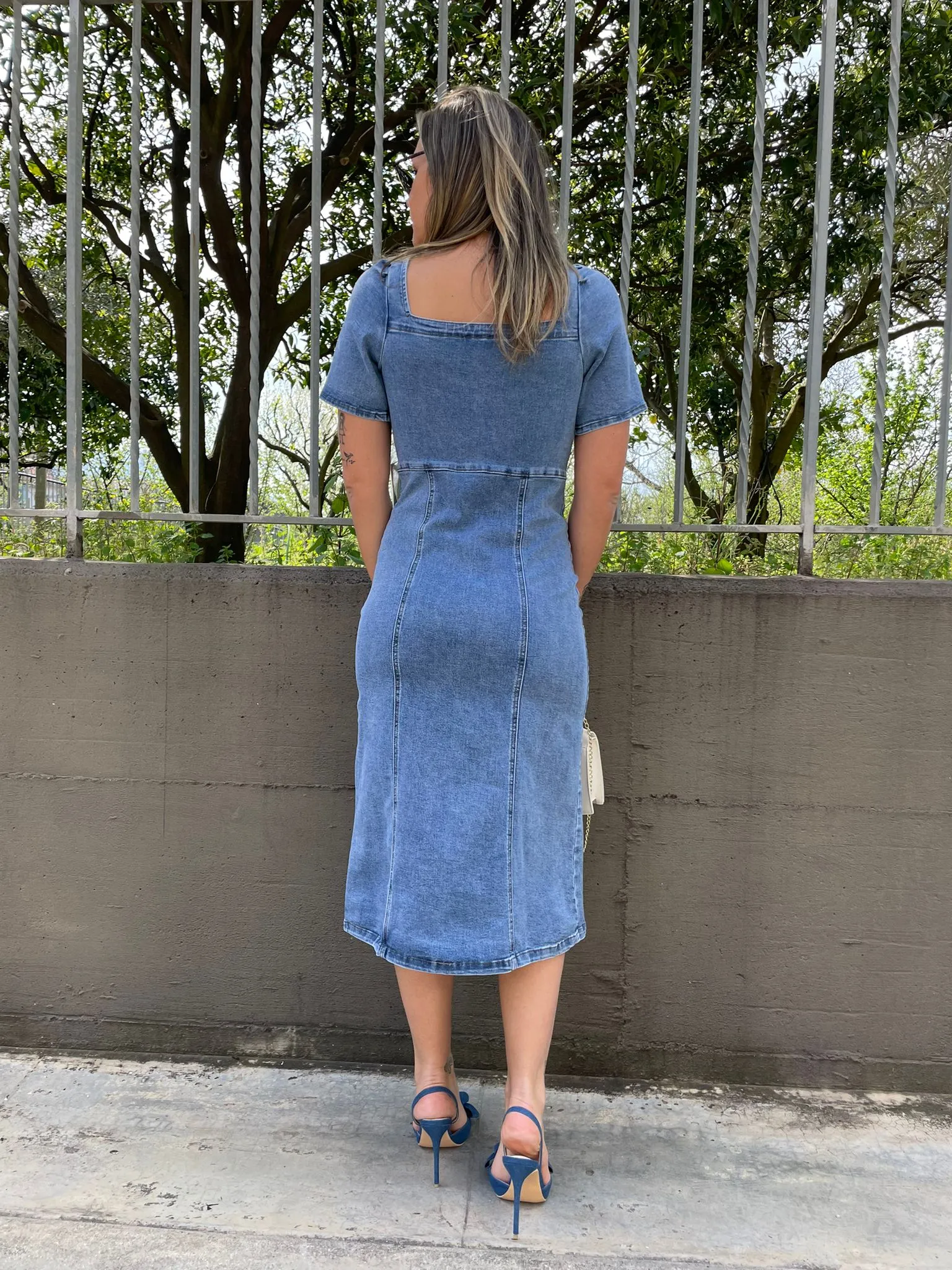 Vestito midi di jeans mezza manica